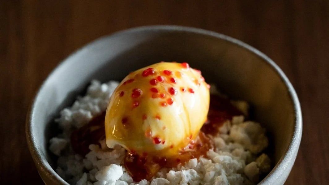 EXP. Restaurant — dishes, dining room and kitchen